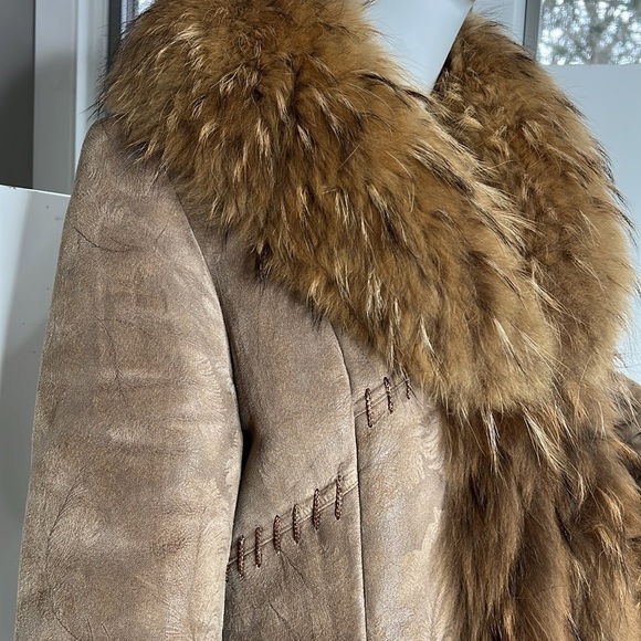 Natural Sz 6-8 Shearling with Real
Fox Fur Hidden Front Zipper Car Jacket Coat - Picture 3 of 16